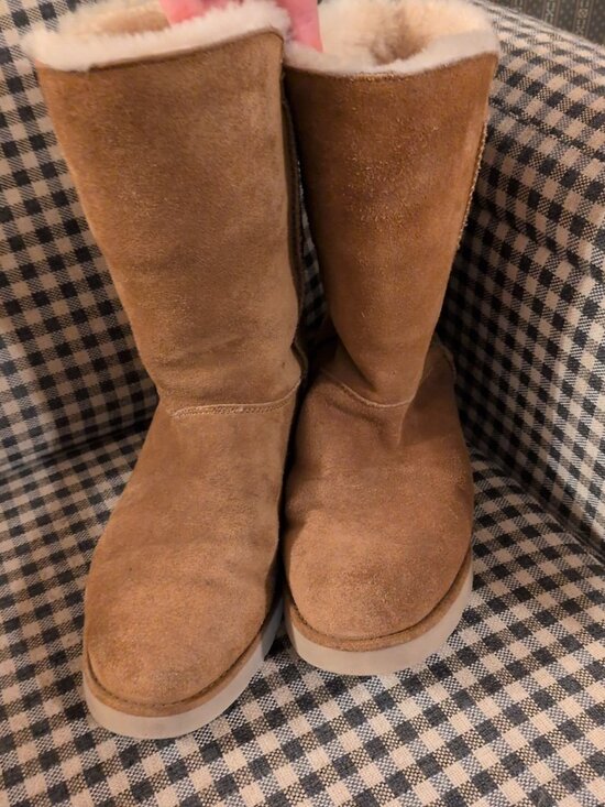 Koolaburra Shoes - Women's Koolaburra by UGG boots size 9 light brown